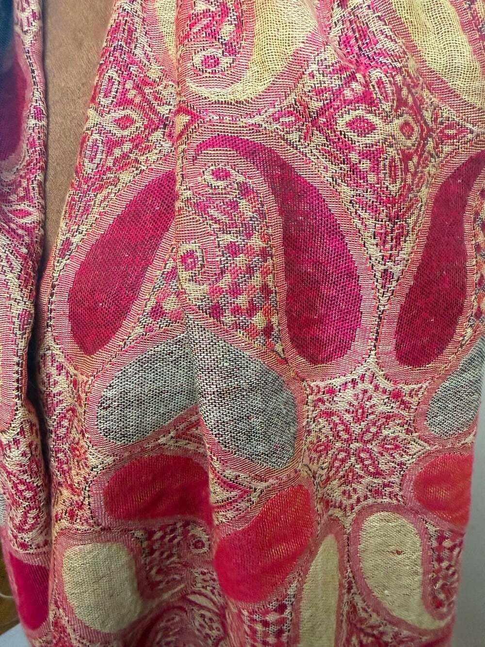 Pashmina Pink and Beige Paisley Silk Blend Scarf Shawl Wrap